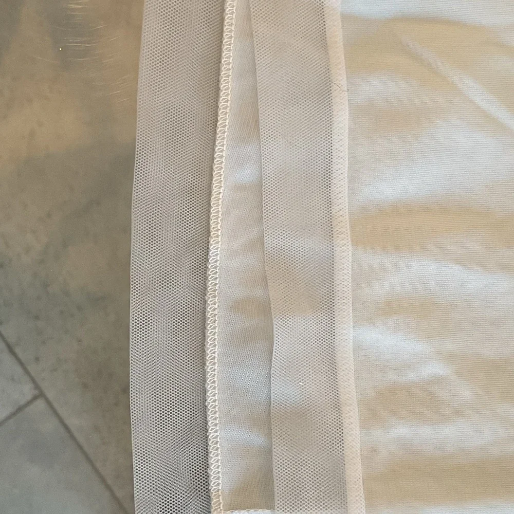 Caresse Blue and White Lace Chemise - Picture 11 of 13